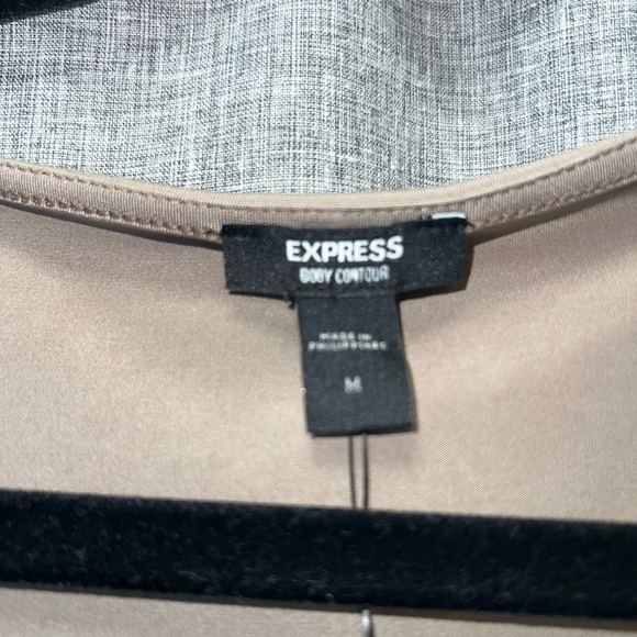 *Women's Express body contour Bodysuit Medium NWT - Picture 2 of 4